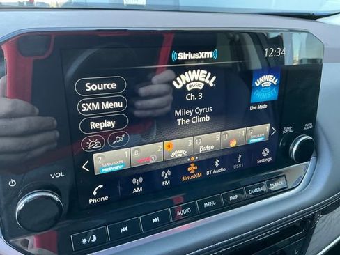 Used 2023 Nissan Rogue Platinum image 23