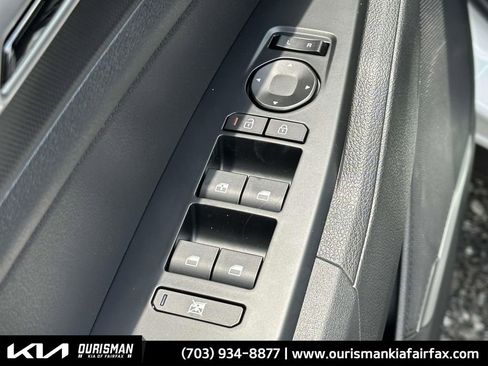 New 2026 Kia Sportage LX image 18