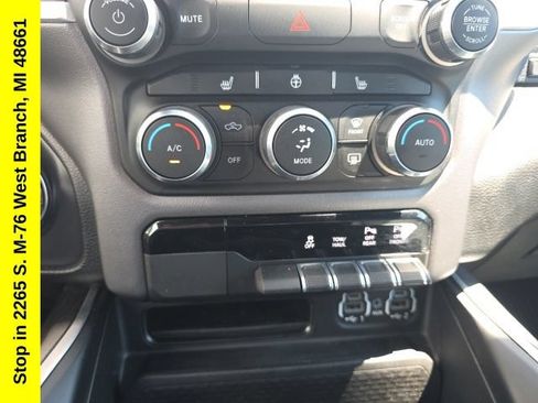 Used 2022 RAM 1500 Big Horn AWD/4WD image 26