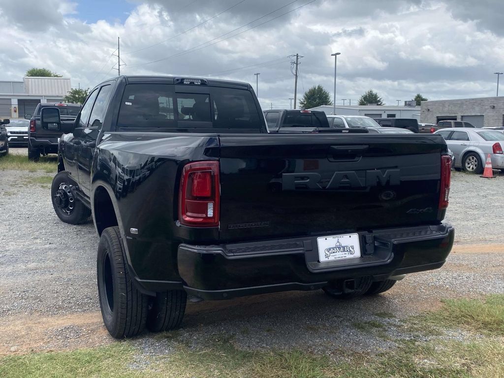 New 2026 RAM 3500 Big Horn AWD/4WD image 34