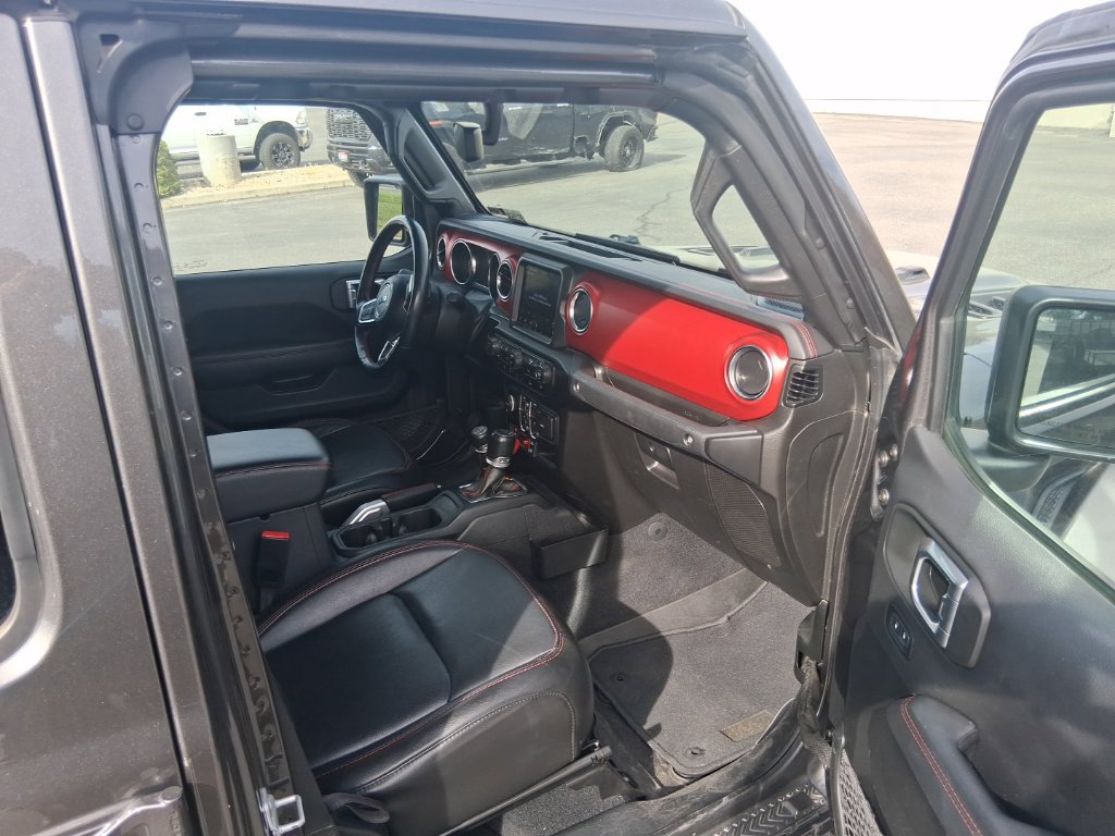 Used 2022 Jeep Gladiator Rubicon w/ Cold Weather Group AWD/4WD image 37