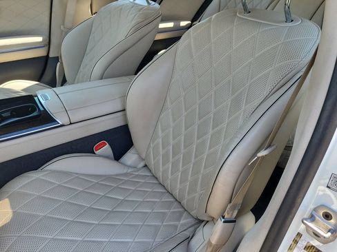 Used 2023 Mercedes-Benz S 500 4MATIC image 13