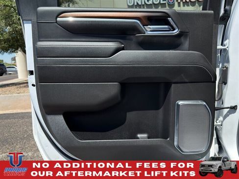 Used 2024 GMC Sierra 3500 Denali w/ Denali Reserve Package AWD/4WD image 22