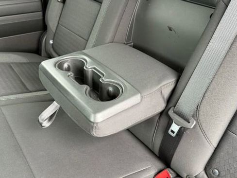 Used 2022 GMC Sierra 1500 Elevation image 40