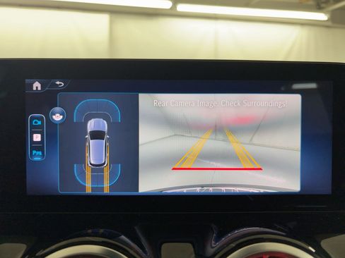 Certified 2025 Mercedes-Benz GLA 250 image 25