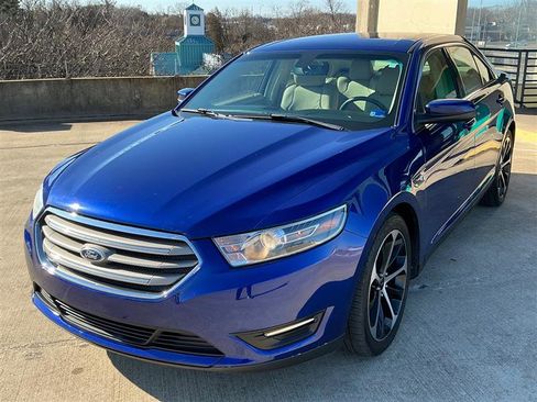 Used 2015 Ford Taurus SEL w/ Equipment Group 201A image 9