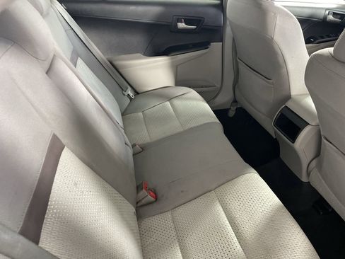 Used 2014 Toyota Camry LE image 25