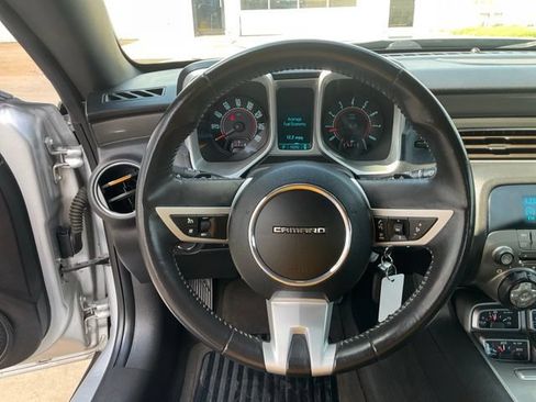 Used 2011 Chevrolet Camaro LT RWD image 8
