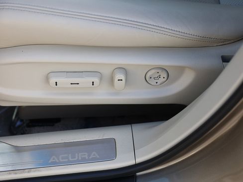 Used 2020 Acura RLX Sport Hybrid w/ Advance Pkg image 18