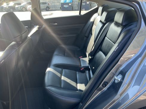 Used 2024 Nissan Altima 2.5 SR w/ SR Premium Package AWD/4WD image 16