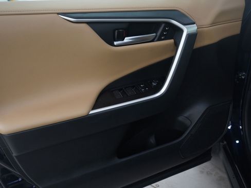 Used 2025 Toyota RAV4 Limited w/ Advanced Technology Package image 24