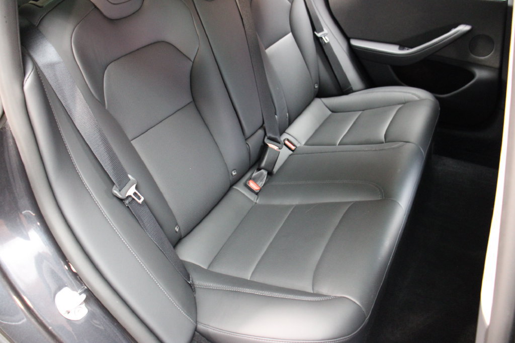 Used 2025 Tesla Model 3 Long Range RWD image 12