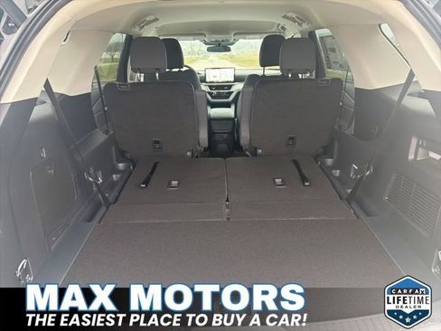 New 2026 Ford Explorer Active image 7