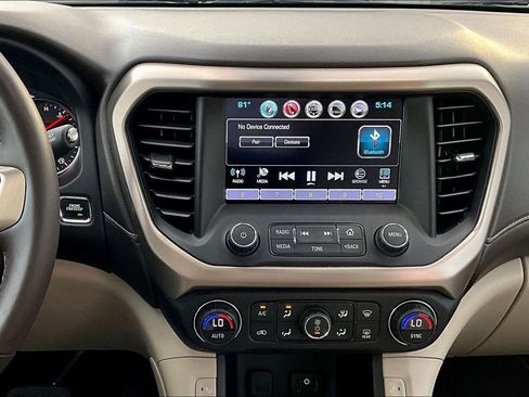 Used 2017 GMC Acadia Denali w/ Technology Package image 11