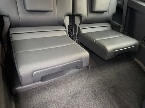 Used 2024 Lexus GX 550 w/ Accessory Package (Z1) AWD/4WD image 40