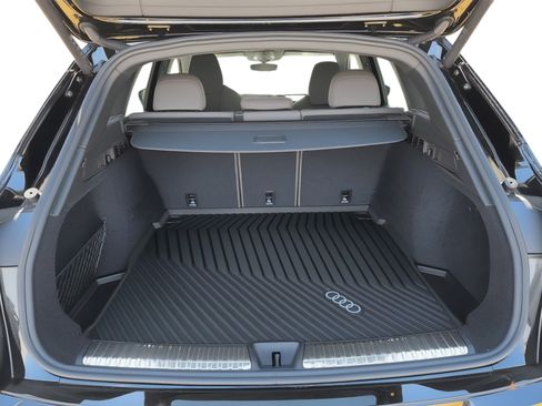 New 2025 Audi Q5 Premium Plus image 13