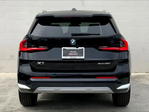 Used 2025 BMW X1 xDrive28i w/ Convenience Package AWD/4WD image 5