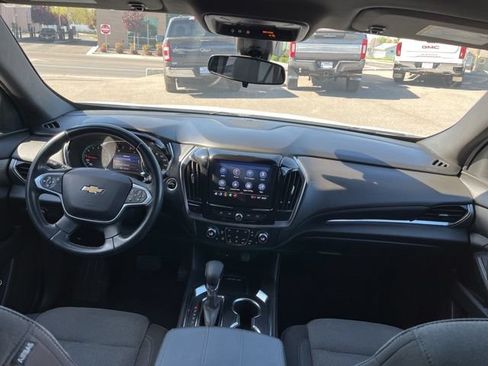 Used 2023 Chevrolet Traverse LT AWD/4WD image 32
