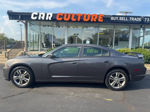 Used 2013 Dodge Charger SXT Plus AWD/4WD image 2