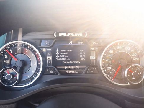 Used 2022 RAM 1500 Big Horn RWD image 2