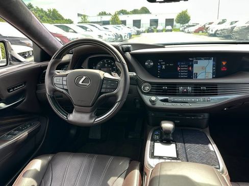 Used 2018 Lexus LS 500 w/ Interior Upgrade Package RWD image 17