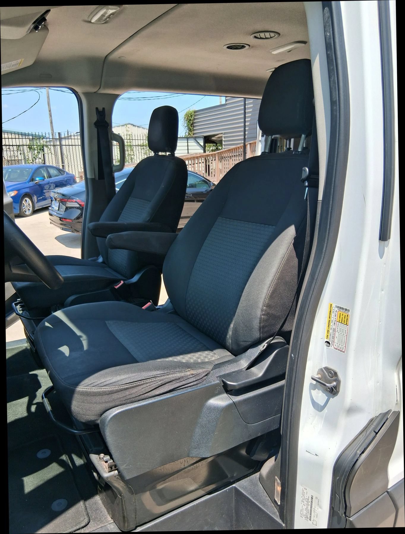 Used 2020 Ford Transit 150 XL RWD image 24