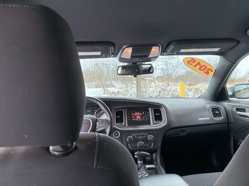 Used 2015 Dodge Charger SE w/ Popular Equipment Group image 18