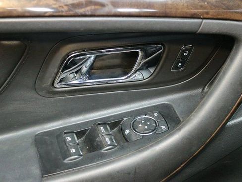 Used 2016 Ford Taurus Limited w/ Driver Assist Package image 14