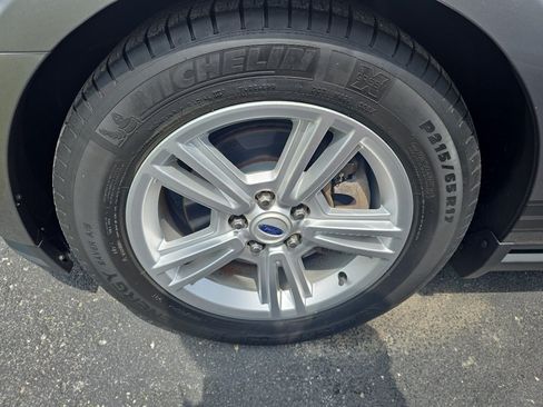 Used 2011 Ford Mustang Convertible w/ 101A Rapid Spec Order Code RWD image 22