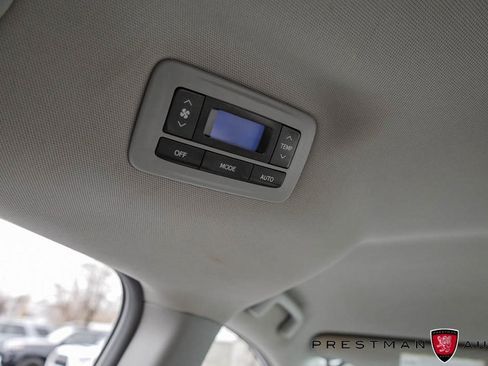 Used 2018 Toyota Sienna LE image 33