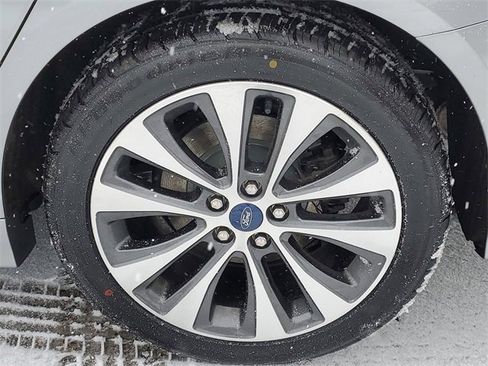 Used 2020 Ford Fusion SE image 29