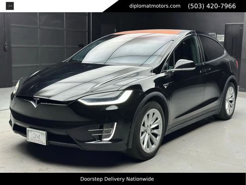 Used 2018 Tesla Model X 75D image 1