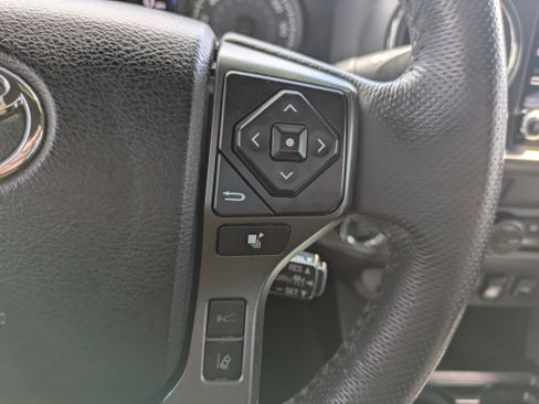 Used 2021 Toyota Tacoma TRD Off-Road w/ Technology Package image 21