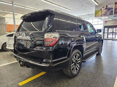 Used 2018 Toyota 4Runner Limited RWD image 4