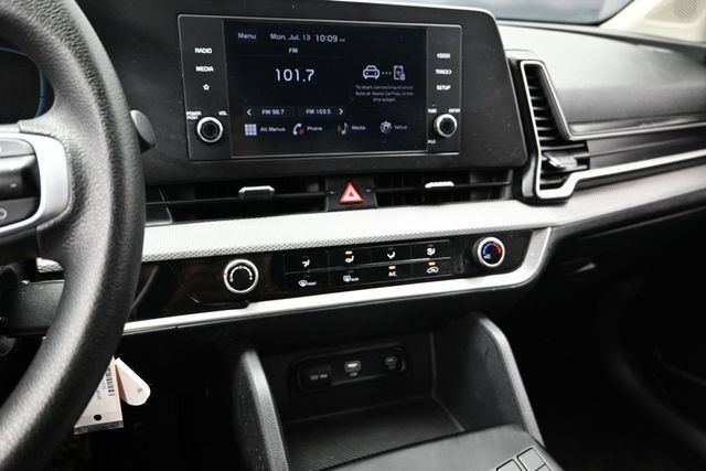Used 2025 Kia Sportage LX FWD image 39