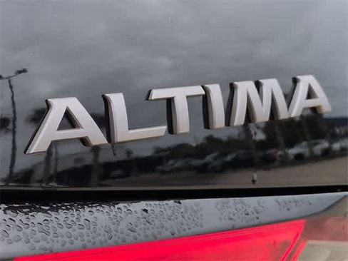 Used 2023 Nissan Altima 2.5 SV image 13