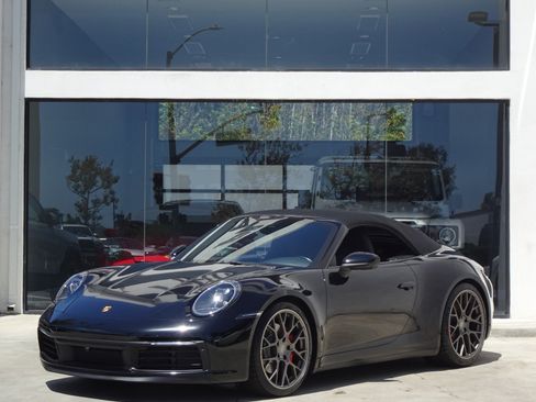 Used 2021 Porsche 911 Carrera S RWD image 3