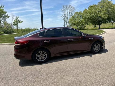 Used 2020 Kia Optima LX image 9