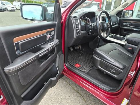Used 2017 RAM 1500 Laramie w/ Convenience Group image 16