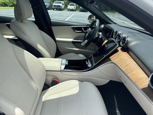 Used 2024 Mercedes-Benz C 300 Sedan image 35