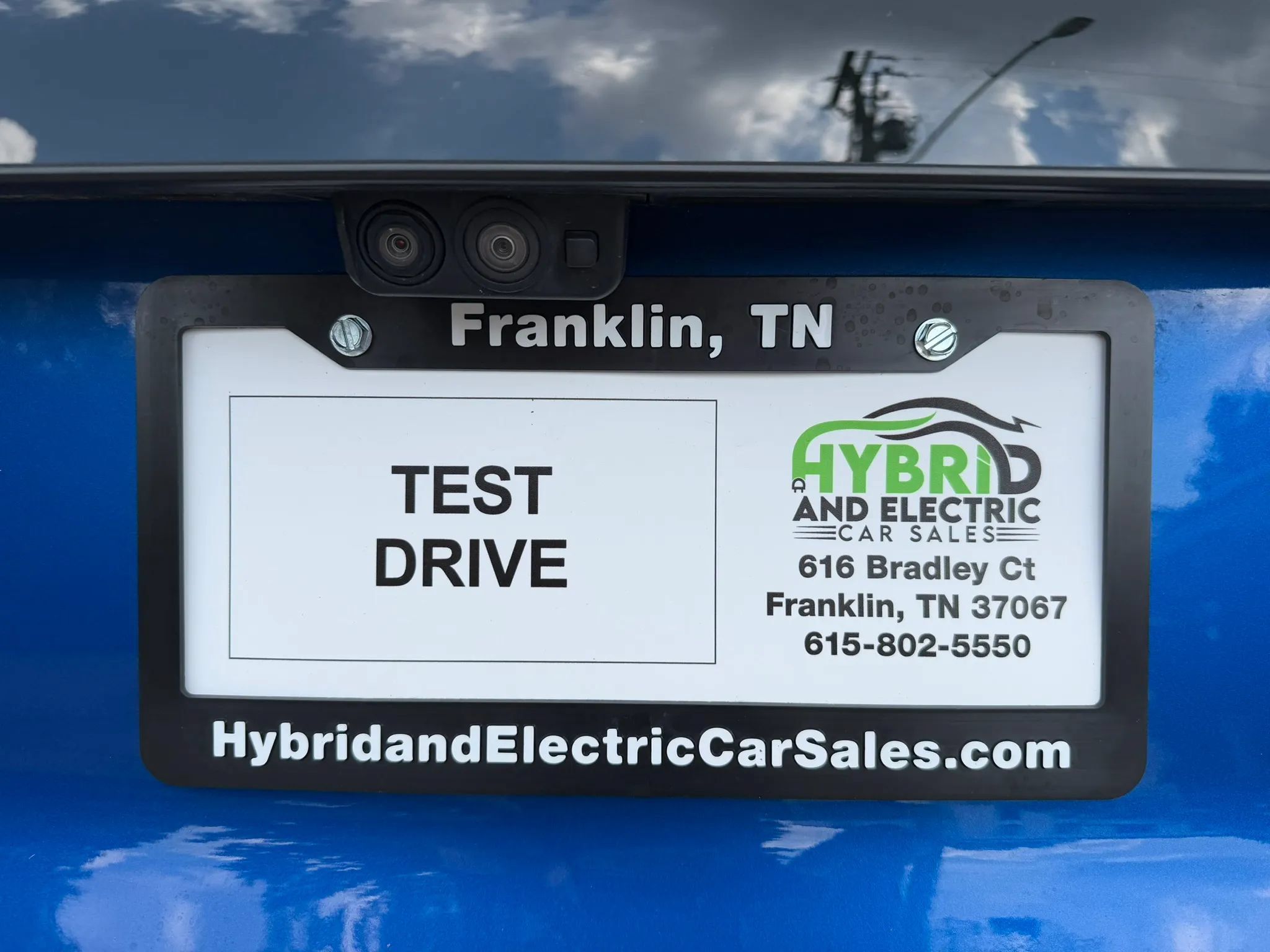 Used 2019 Chevrolet Bolt Premier w/ Infotainment Package FWD image 5