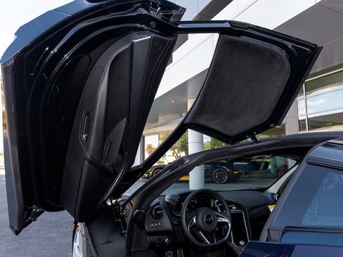 New 2026 McLaren 750S image 32