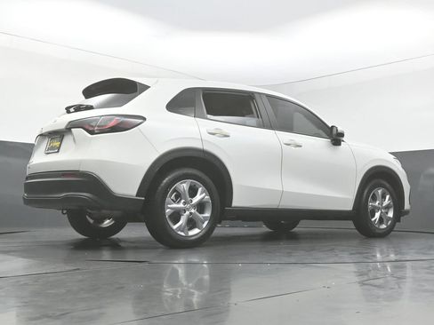 Used 2023 Honda HR-V LX image 44
