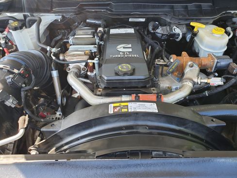 Used 2018 RAM 3500 Tradesman w/ Chrome Appearance Group image 19