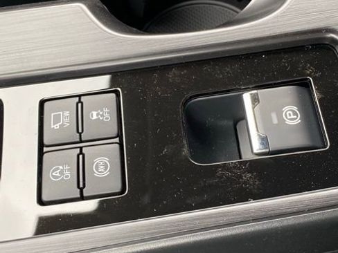 New 2026 Subaru Outback Touring XT image 17