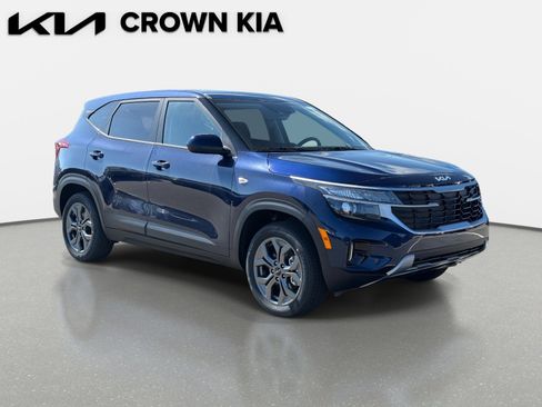 New 2026 Kia Seltos LX image 3