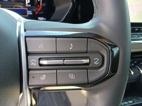 Used 2024 Chevrolet Colorado ZR2 w/ ZR2 Bison Edition AWD/4WD image 19