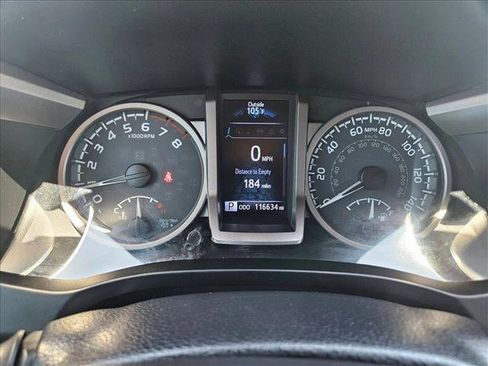 Used 2017 Toyota Tacoma Limited w/ Tow Package AWD/4WD image 11