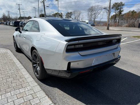 Used 2024 Dodge Charger Scat Pack w/ Plus Group image 7