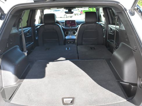 Used 2023 Chevrolet Blazer Premier FWD image 9